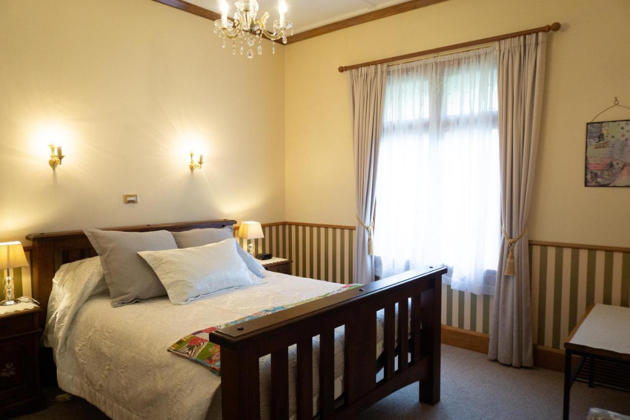 Gumnut House. Bed and Breakfast Whanganui Exteriör bild